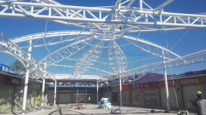 化州商業街景觀膜結構-燁興膜結構 化州商業街景觀膜結構.jpg