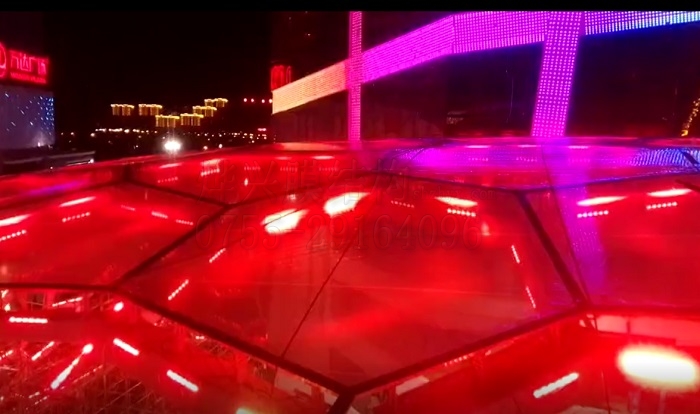 燁興西寧唐道ETFE膜結構商業中心試燈記