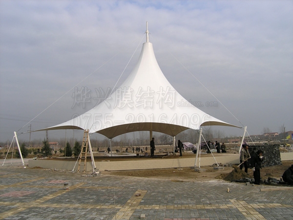 傘形景觀膜結構