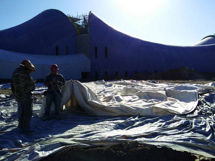 通遼服飾館保溫膜結構工程施工-燁興膜結構 通遼服飾館保溫膜結構工程施工.jpg